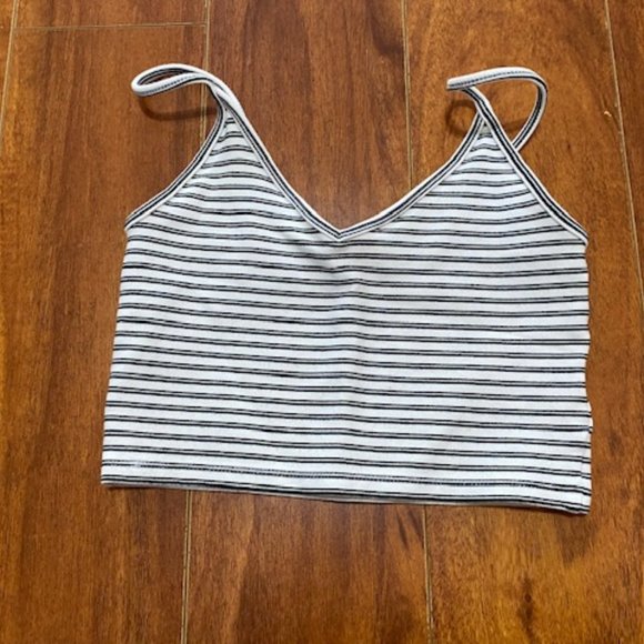 Aritzia tank top - Picture 1 of 2